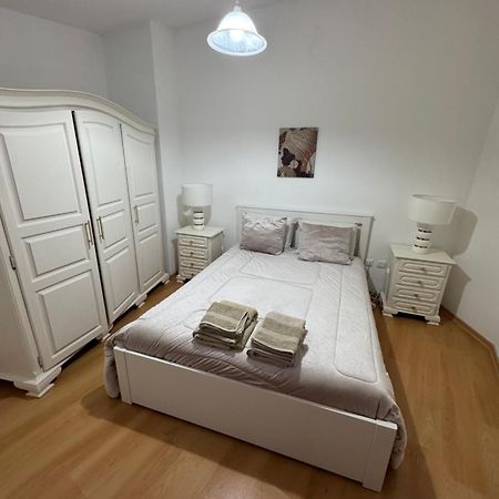 Casa Da Avo Lidia Apartment โลรินญา ภายนอก รูปภาพ